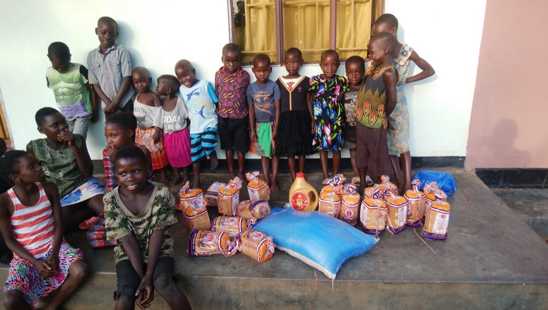 Desire children holding loaves of bread